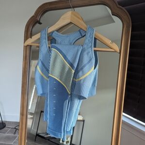 Fabletics Lena seamless set Size: small